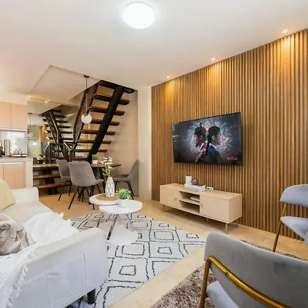 Furnished 3Br Townhouse Near Cebu It Park With Parking, Fast Wifi, Netflix And More