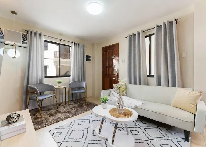 Holiday home Furnished 3br Townhouse Near It Park With Parking, Fast Wifi, Netflix And *