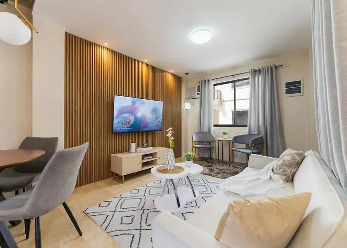 Holiday home Furnished 3br Townhouse Near It Park With Parking, Fast Wifi, Netflix And Cebu