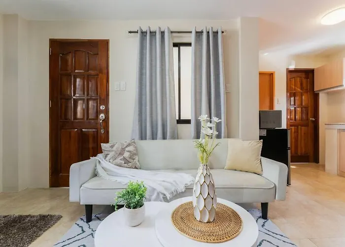 Furnished 3br Townhouse Near It Park With Parking, Fast Wifi, Netflix And * Cebu