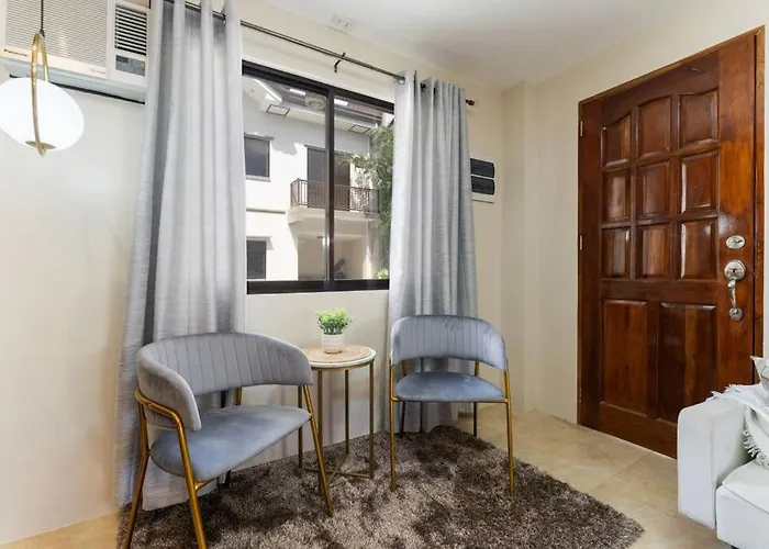 Furnished 3br Townhouse Near It Park With Parking, Fast Wifi, Netflix And Holiday home
