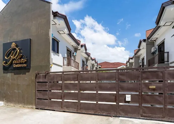 Furnished 3br Townhouse Near It Park With Parking, Fast Wifi, Netflix And * Cebu