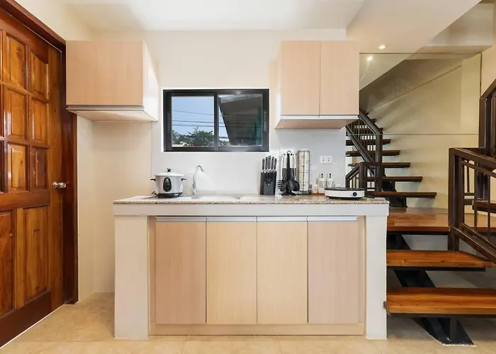 Furnished 3br Townhouse Near It Park With Parking, Fast Wifi, Netflix And Holiday home Cebu